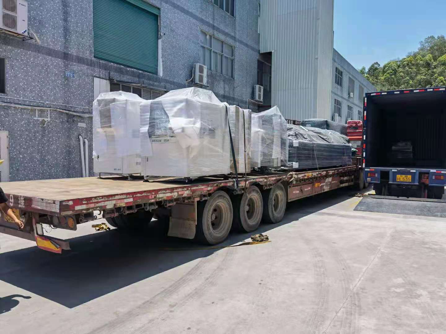深圳市偉鴻創電子科技有限公司出SMT整線設備