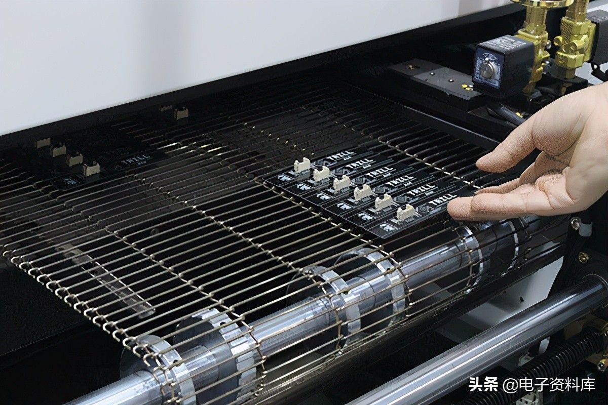 PCB組裝(PCBA):4個步驟和所需的相關(guān)機器