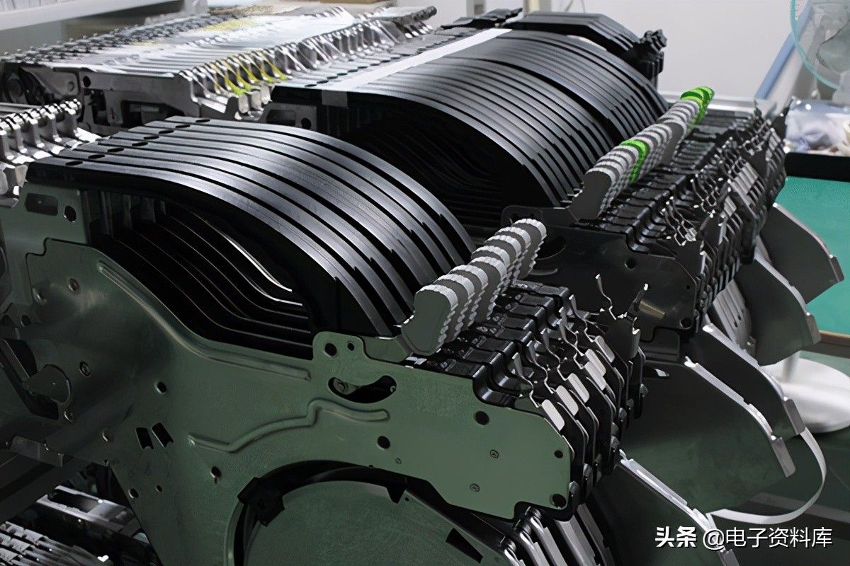 PCB組裝(PCBA):4個步驟和所需的相關(guān)機器